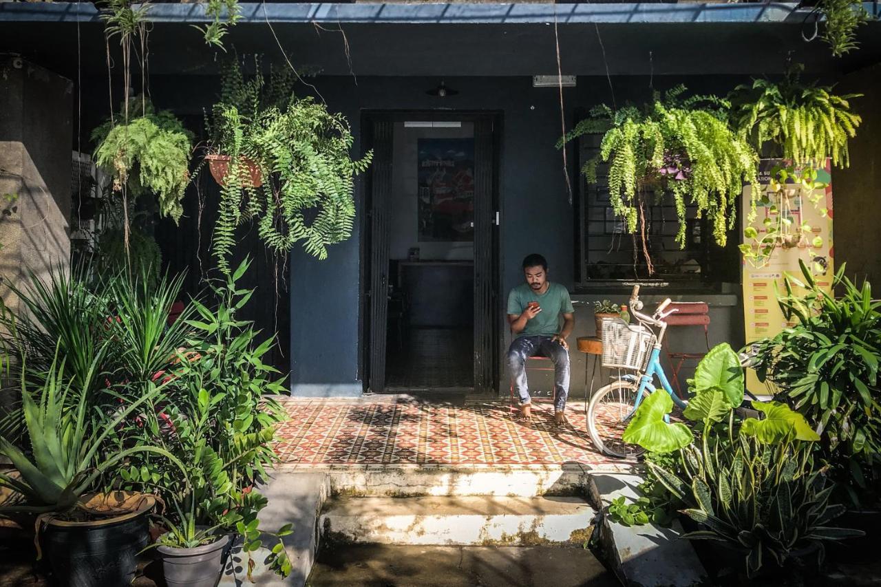 The Brownstone Hostel & Space Ипох Экстерьер фото