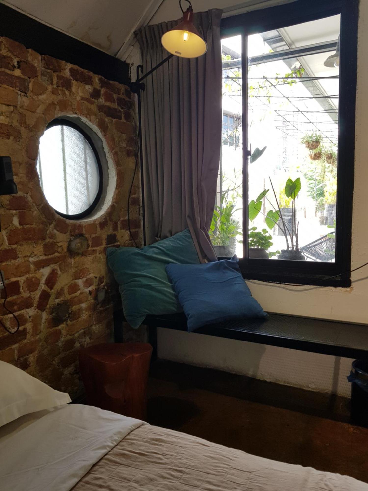 The Brownstone Hostel & Space Ипох Экстерьер фото